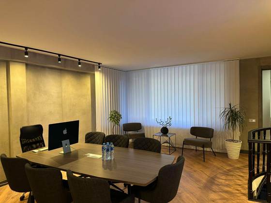 Office, Vake