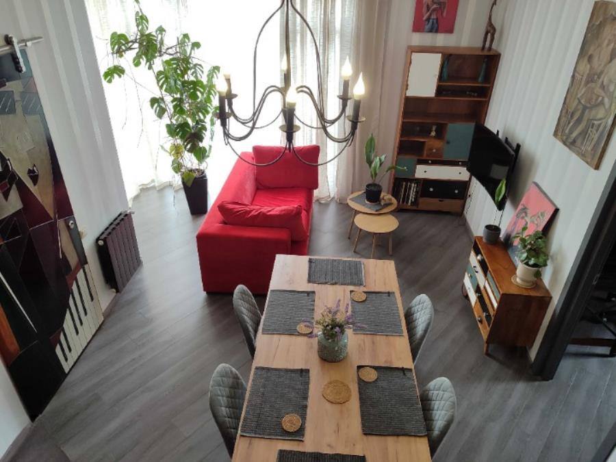 Apartment, Bagebi