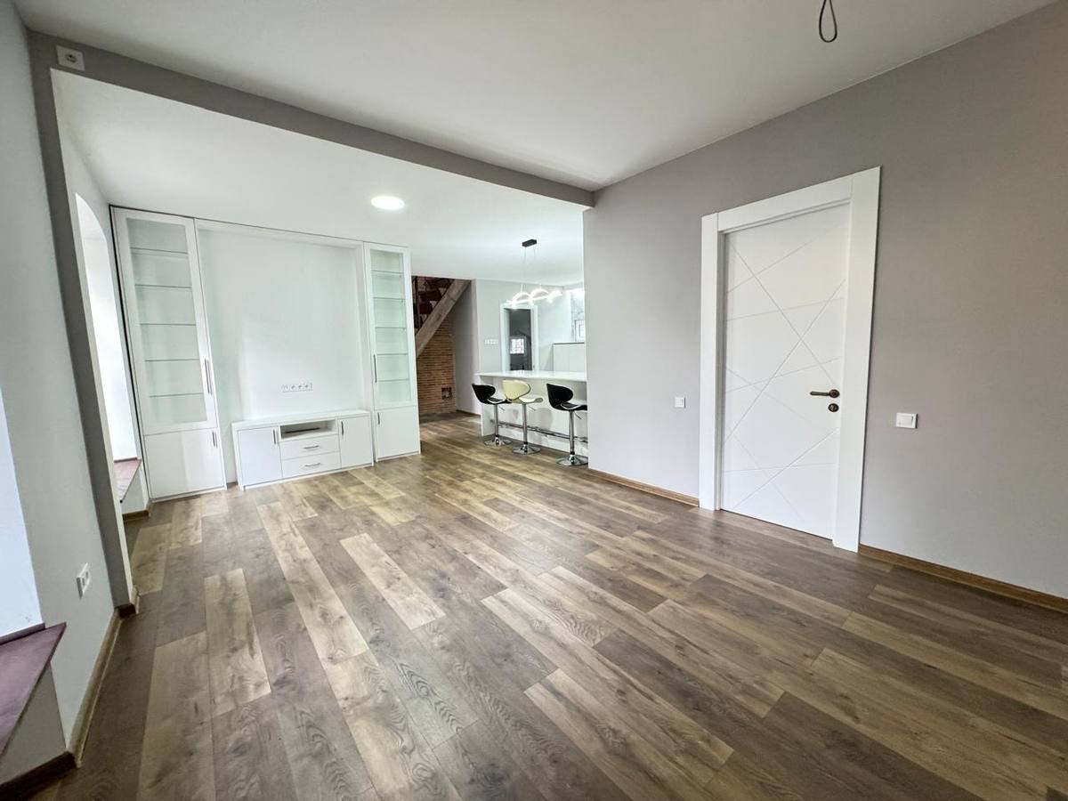 Apartment, Mtatsminda